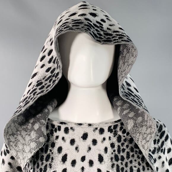 ALAIA Size 8 Grey Black Viscose Blend Animal Print Sweater - Picture 2 of 7